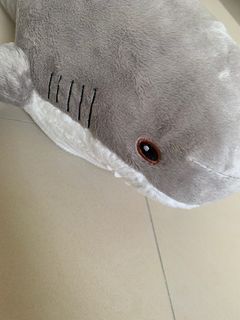 《近全新》鯊魚絨毛玩偶