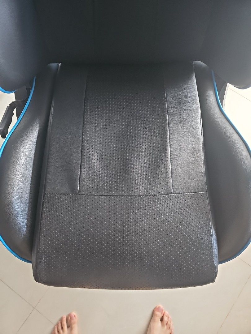 Acer predator Gaming Chair, Furniture & Home Living, Furniture, Chairs ...