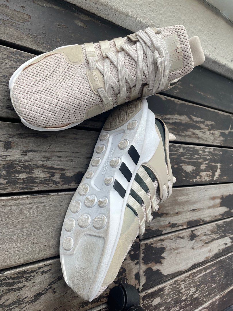 Walking adidas clearance