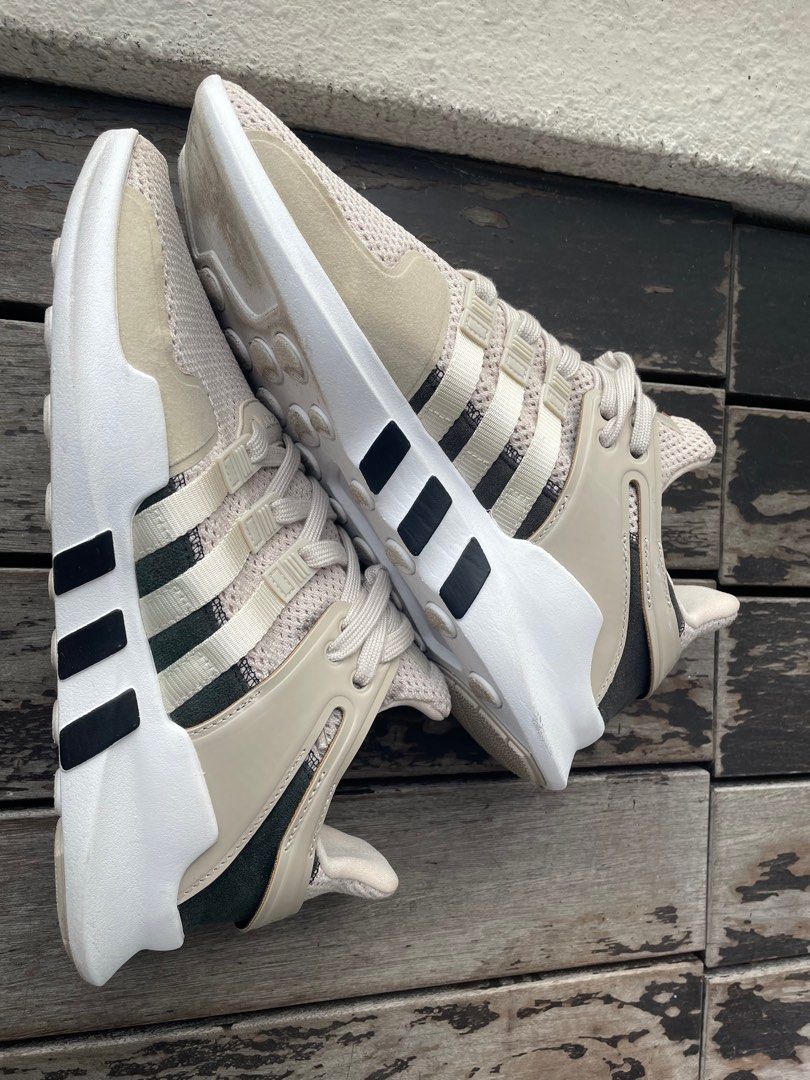 Walking adidas clearance