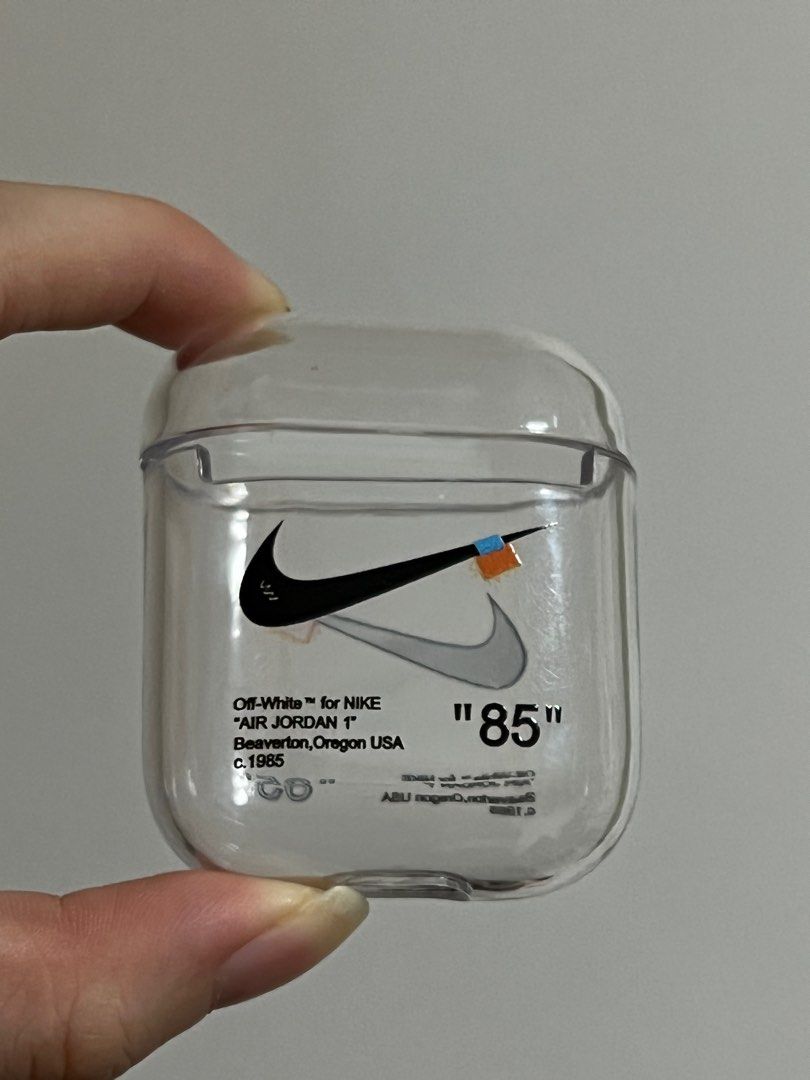 AirPods 1st 2nd Generation Casing Mobile Phones Gadgets