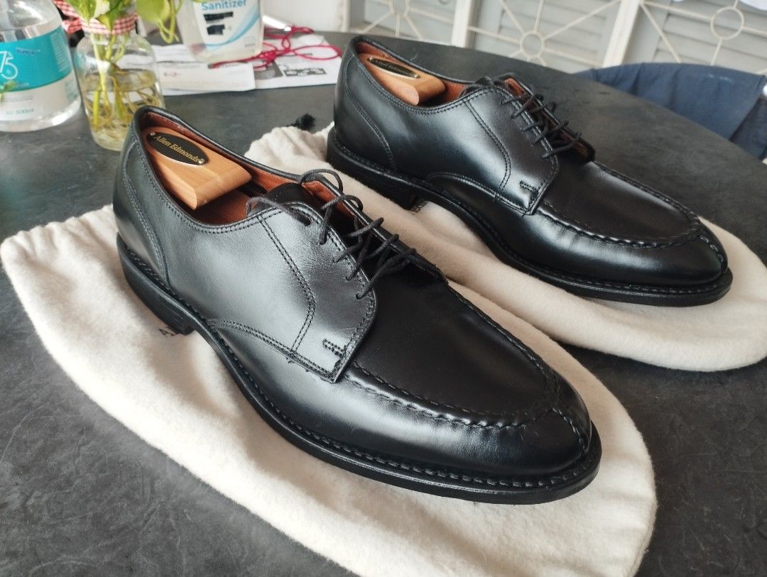 Allen Edmonds Bradley full grain leather black derby. 8.5D