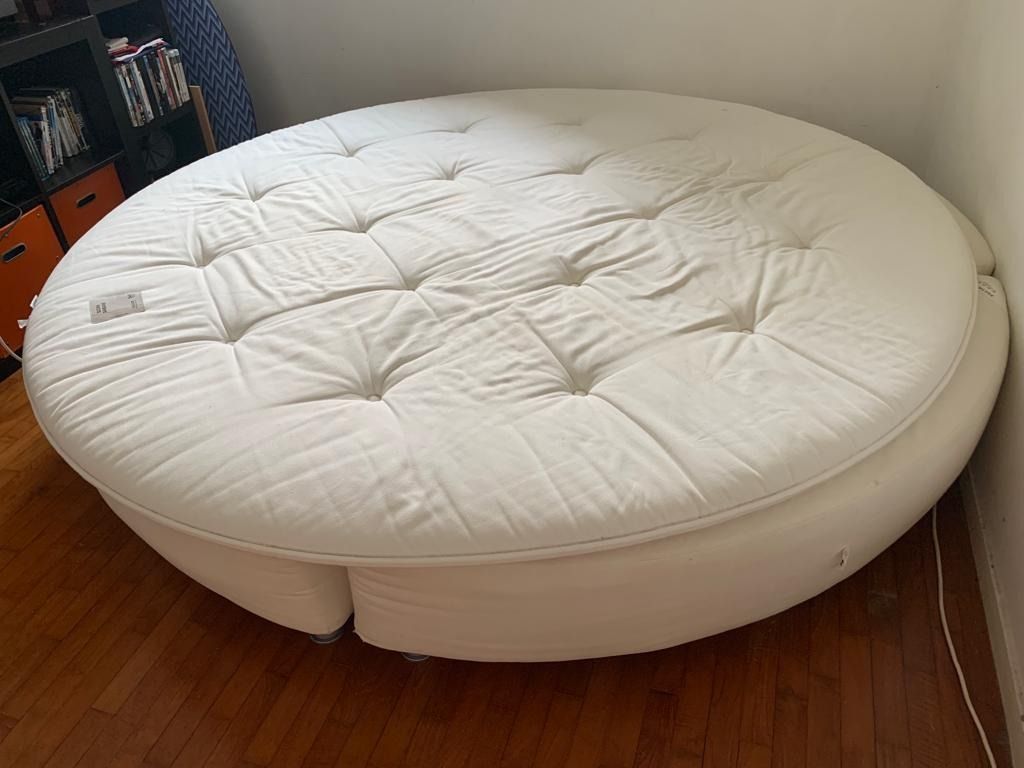 Amazing IKEA round bed