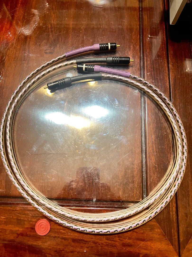 Solo Crystal Oval Phono Cable