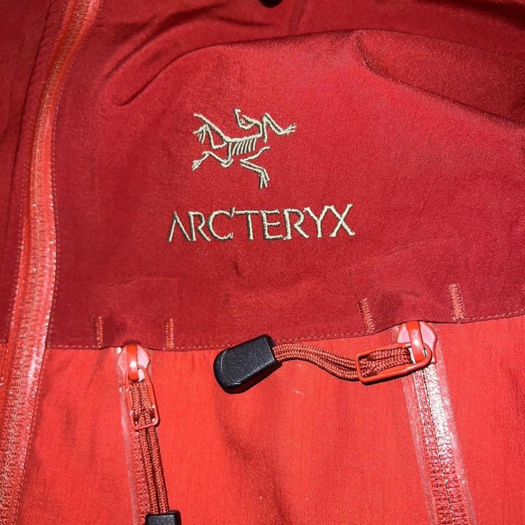 Arcteryx theta ar sangria Fesyen Pria Pakaian Baju Luaran di