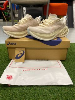 ASICS Superblast