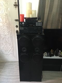 Audio speakers , amplifier and dvd usb karaoke player set