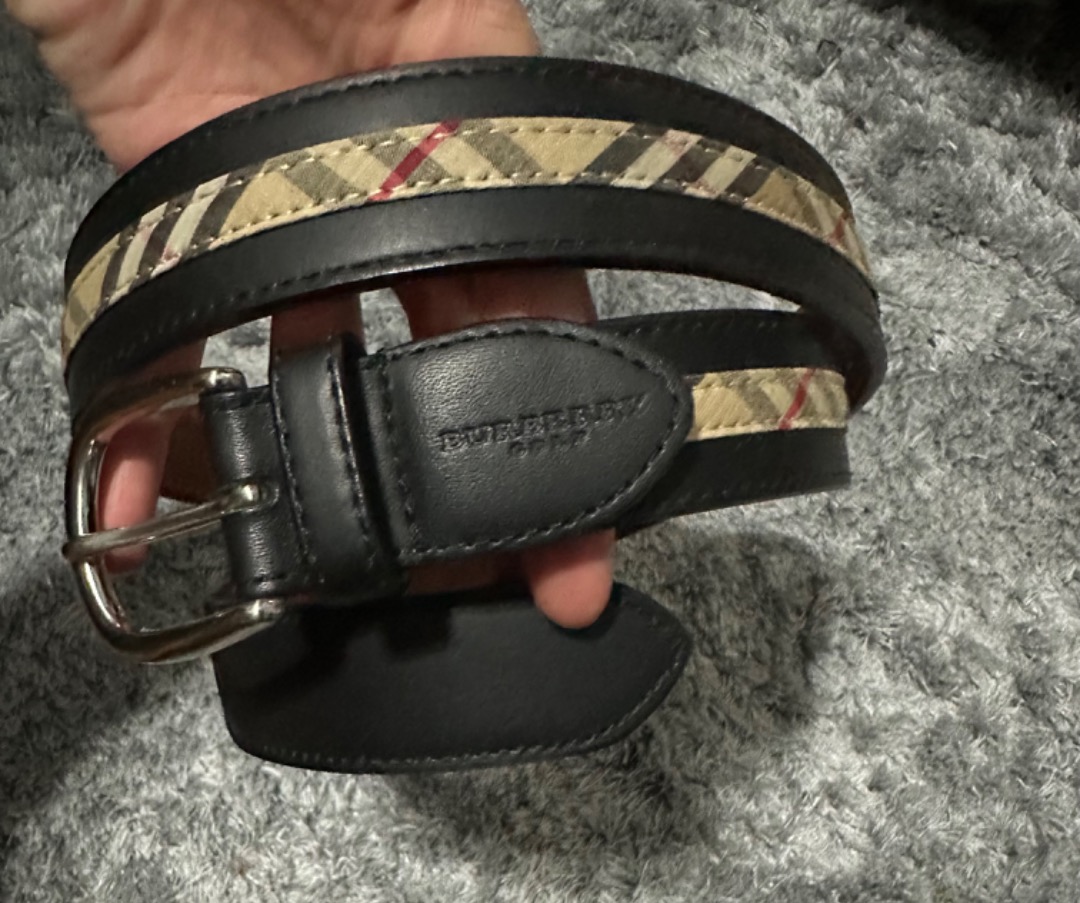 Burberry Black Leather Gray Buckle Belt 110CM Burberry