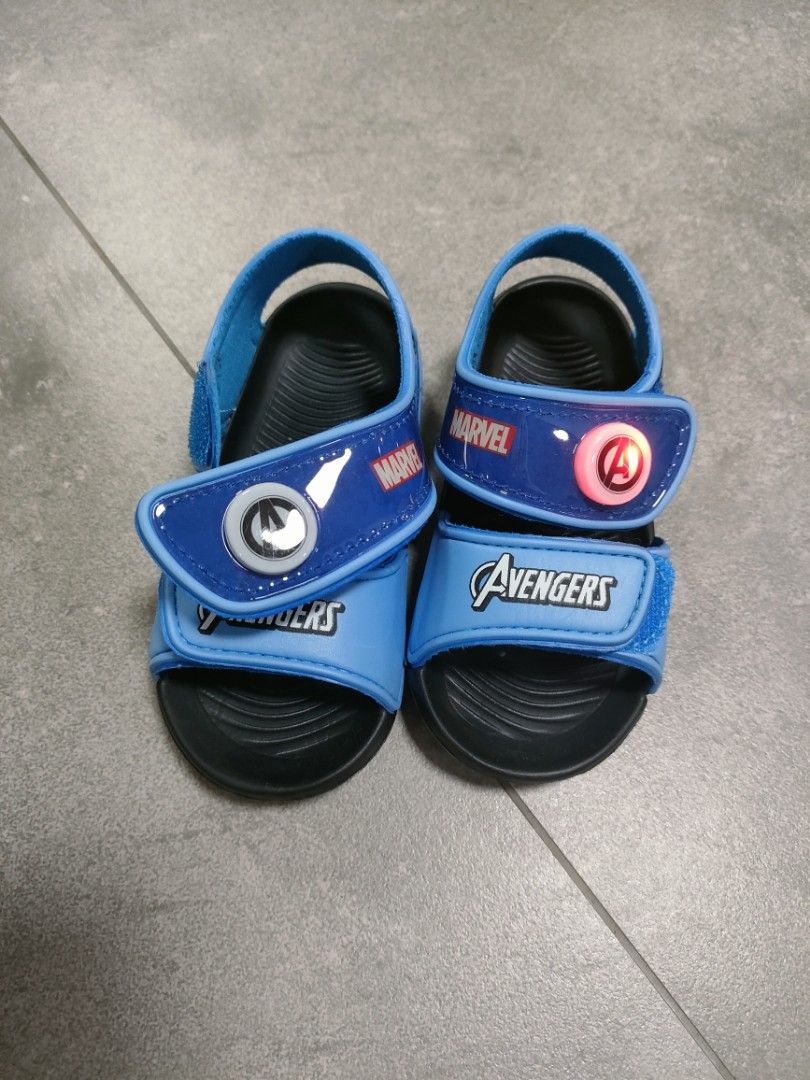 Sandal avengers 2024