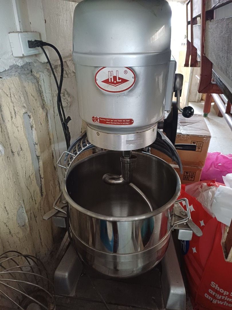 B30 Food Mixer 38Liters with COMPLETE ACCESSORIES, TV & Home Appliances