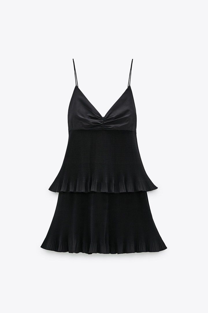 BNWT Zara Pleated Mini Dress in Black, Women's Fashion, Dresses & Sets,  Dresses on Carousell