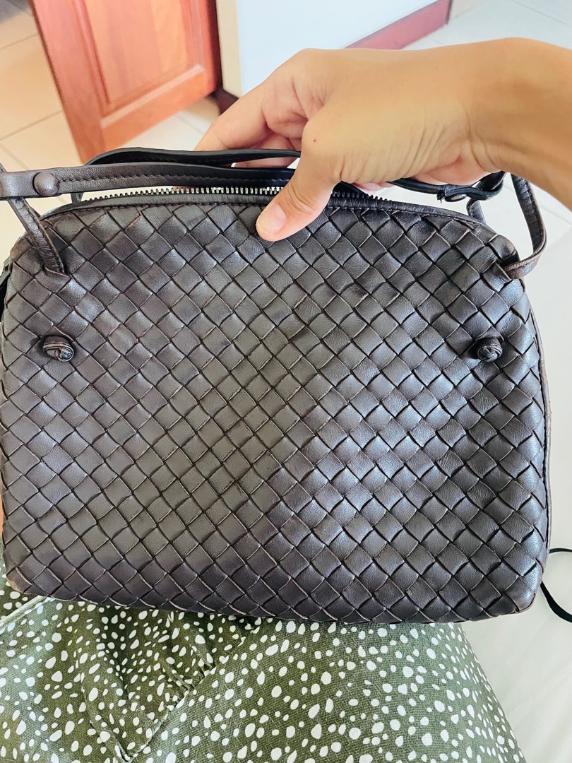 Bottega Cross Body bag, Women's Fashion, Bags & Wallets, Cross