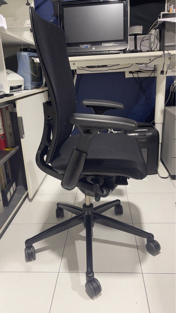 CASH AND CARRY PRICE RM699.RM699.RM699. Retail about almost rm4k. BULK