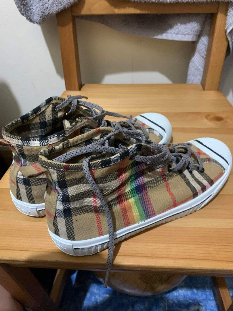 Burberry shoes rainbow online