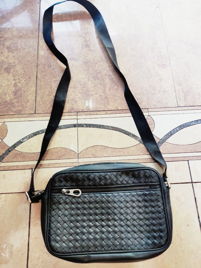 Bv store sling bag