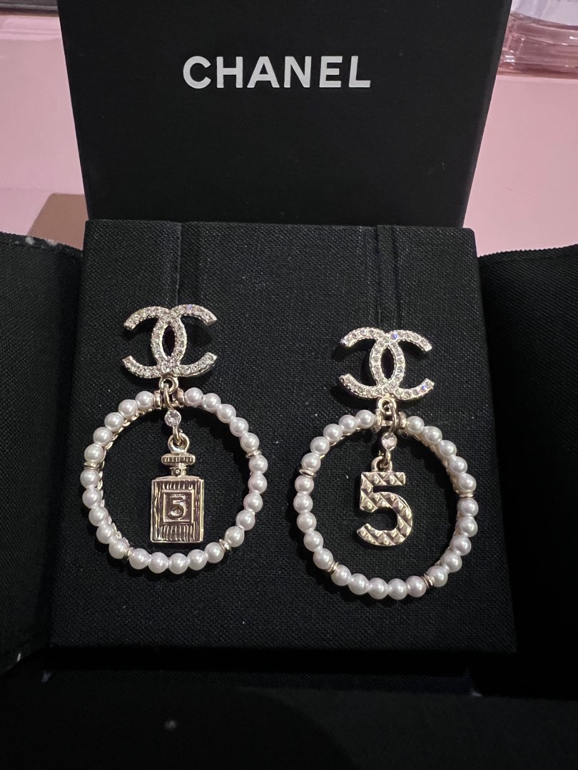 Chanel hoop deals pearl earrings