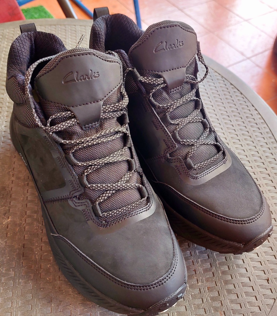 clarks hiking boots