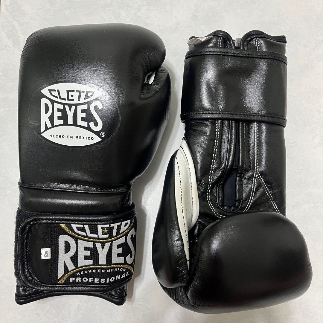 Cleto Reyes 12 Oz. Boxing Gloves