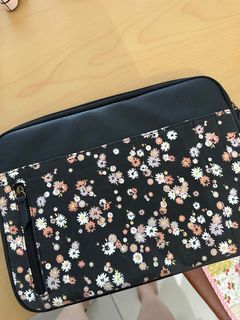 Cotton on laptop cover