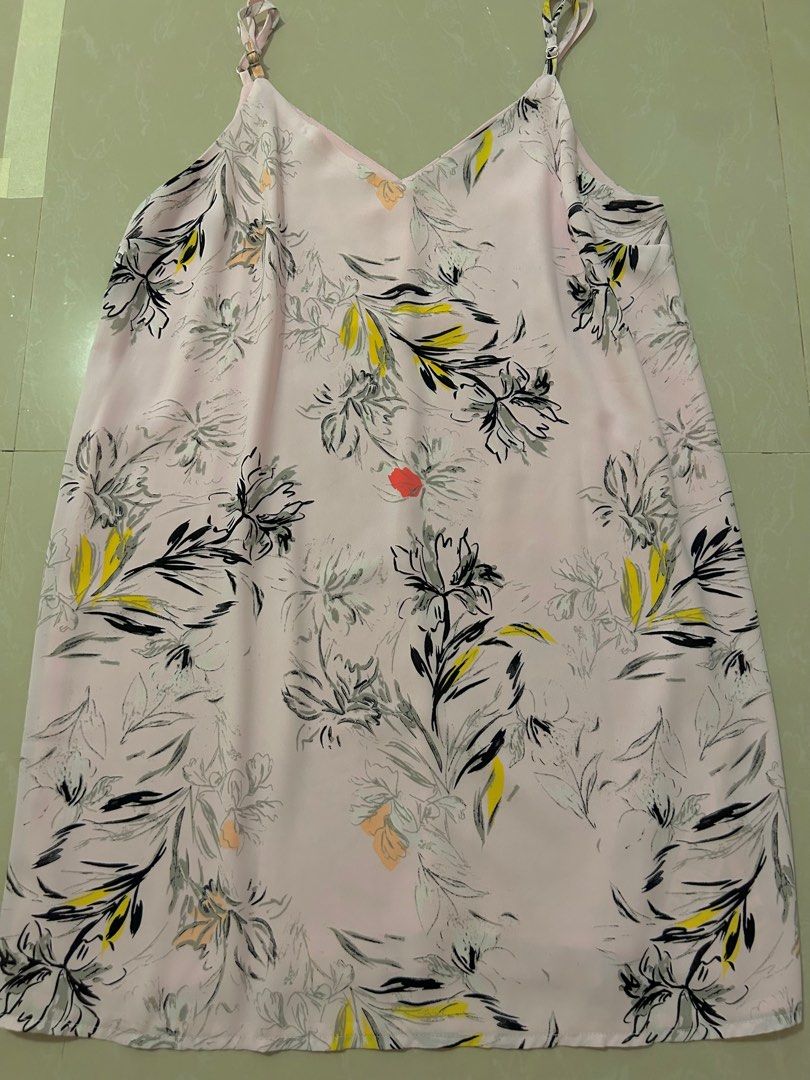 Cotton On light pink dress (Category: Dresses) located in Paranaque City. Submitted by mayegal (Listing ID 1257756840, Image 1). Description: Loose fit Length: 32-35 inches (Adjustable straps) Shipping via Gogo Express No Shopee checkout. .