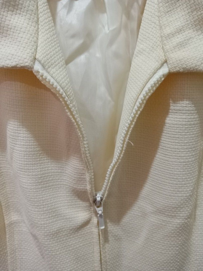 Cream blazer and skirt set, Women's Fashion, Dresses & Sets, Sets or