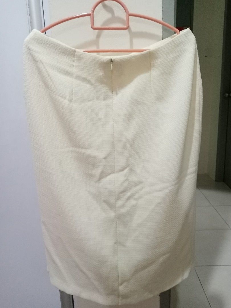 Cream blazer and skirt set, Women's Fashion, Dresses & Sets, Sets or