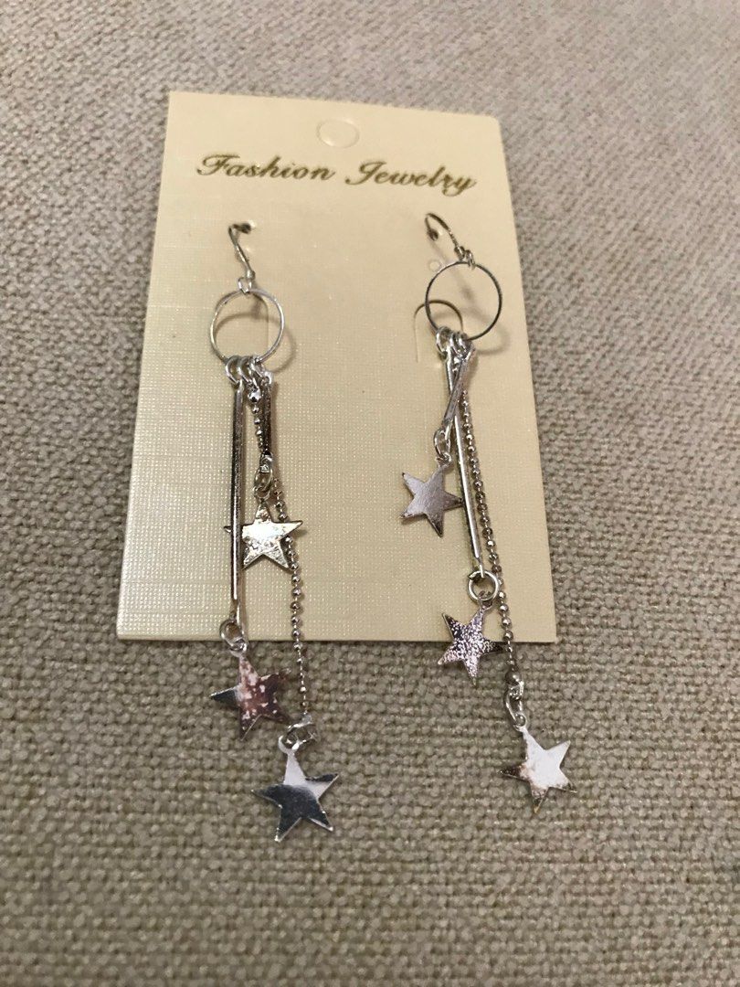 Dangle star earrings top silver