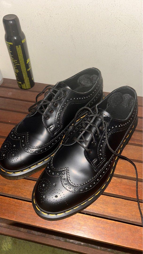 Dr Martens 3989 YELLOW STITCH SMOOTH LEATHER BROGUE SHOES Women s