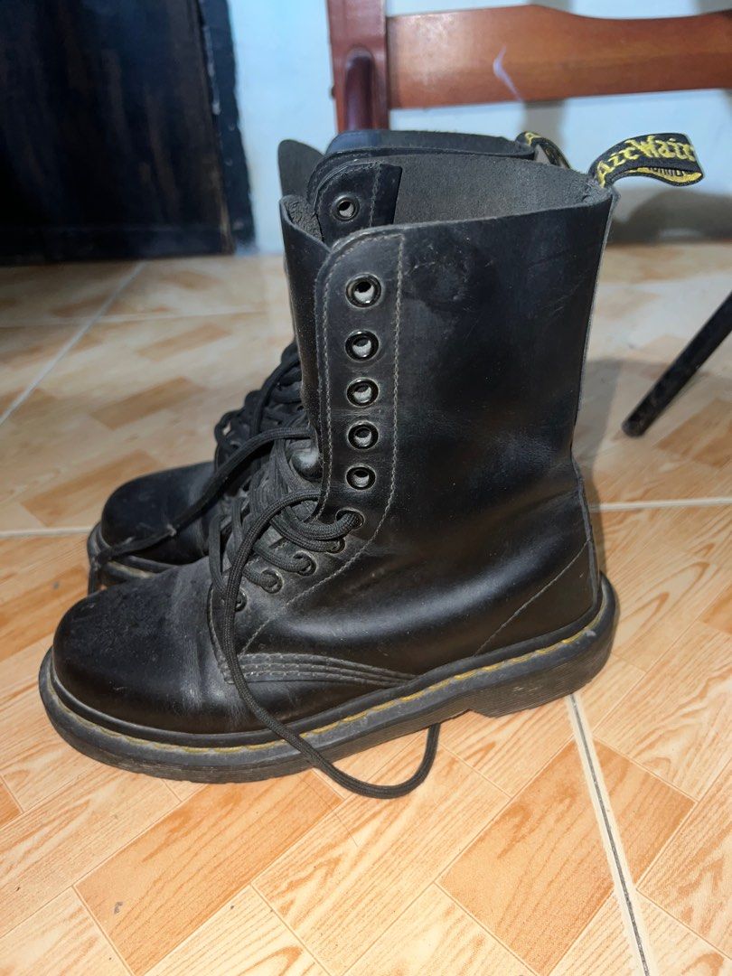 Doc martens coquées deals 10 trous