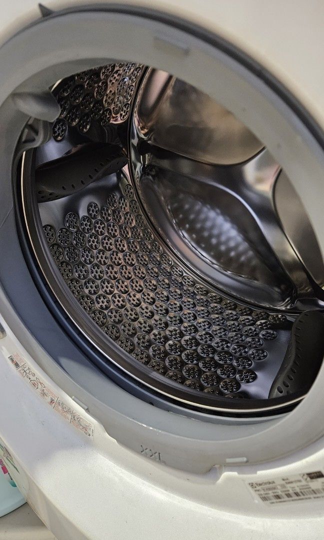 ELECTROLUX Washer 7kg & Dryer EWW12753, TV & Home Appliances, Washing