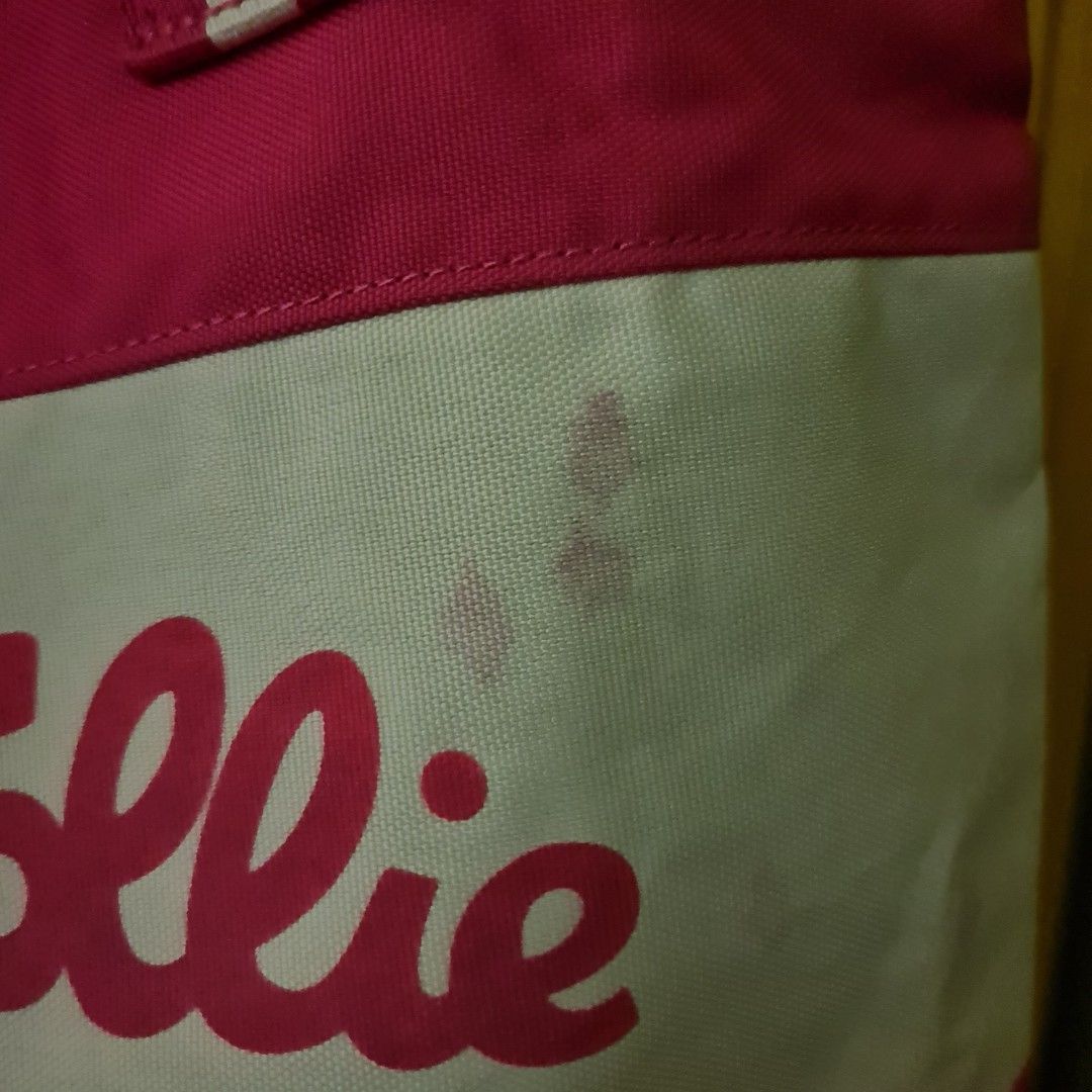 Folli Follie Bag (Category: Shoulder Bags) located in Pasig City. Submitted by aikee7796 (Listing ID 1257776948, Image 3). Description: 8/10 Some stains, please see pictures Bought from Japan.