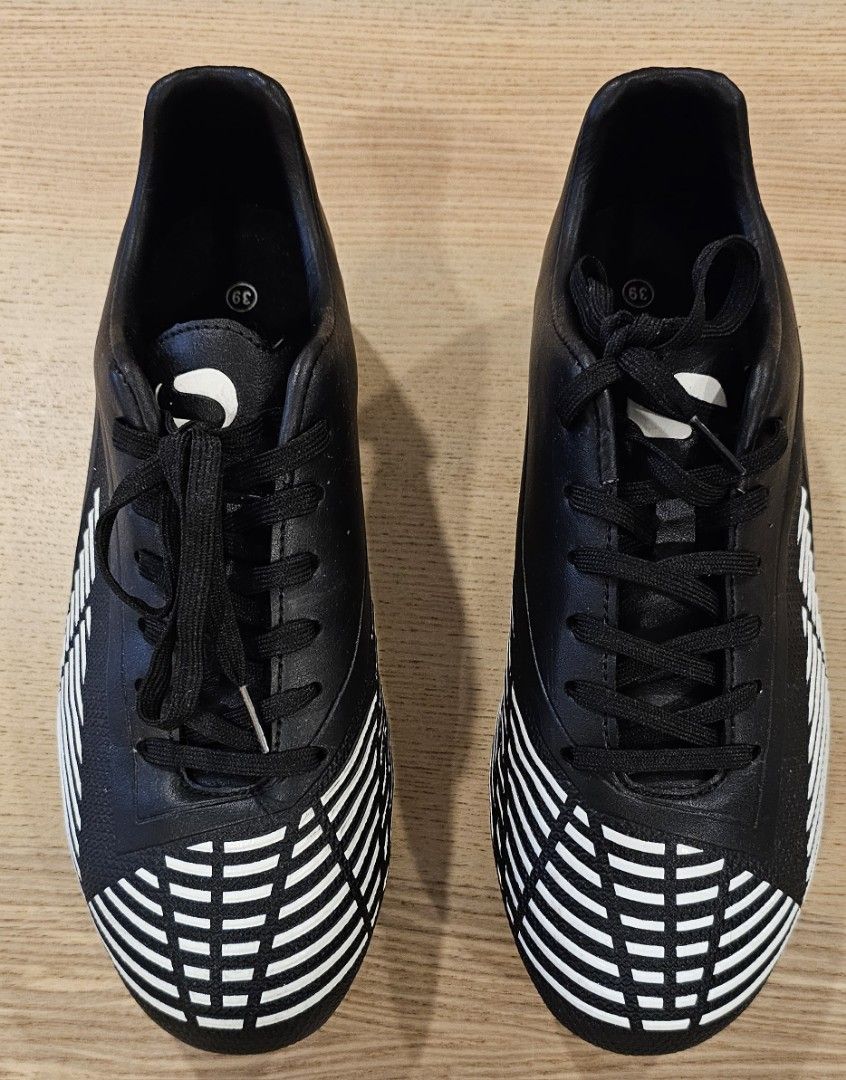 sondico football shoes