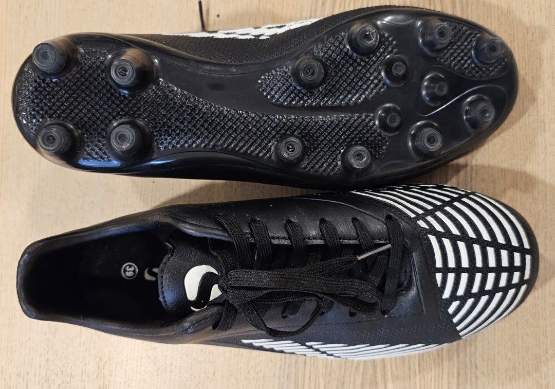 sondico football shoes