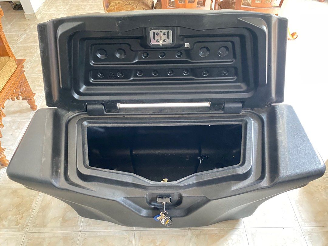 Ford Ranger Aeroklas Cargo box, Auto Accessories on Carousell