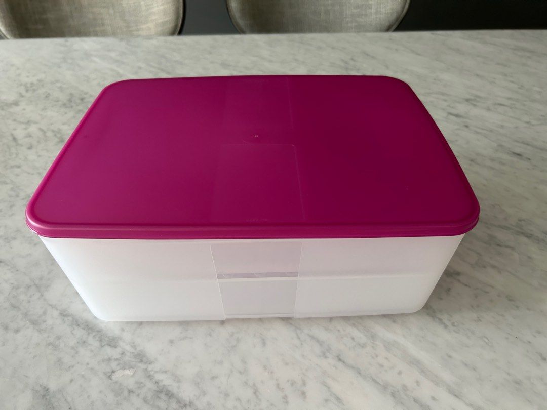 Tupperware Set of 2 Freezer Mates Mini Containers 4 Ounces Purple