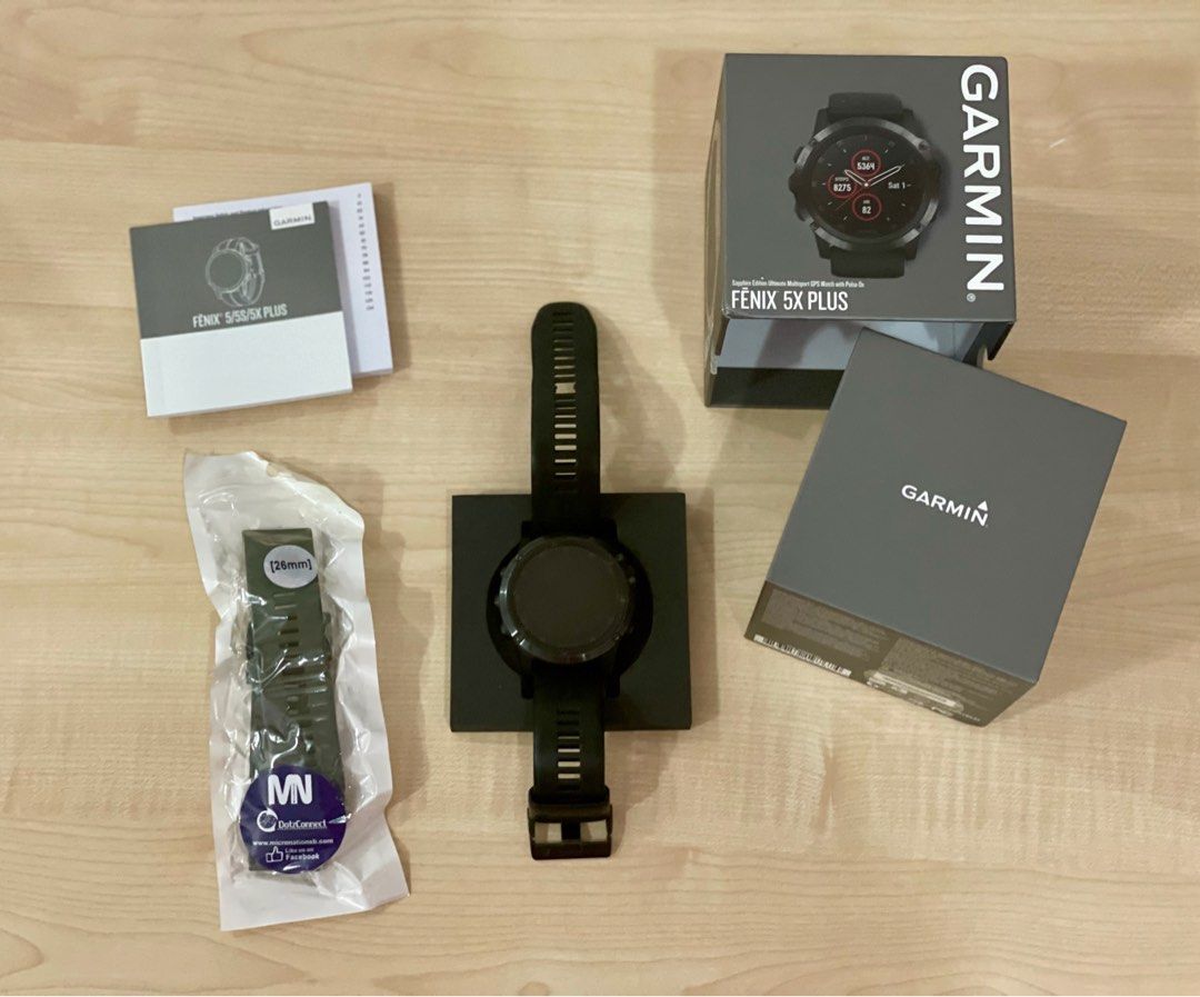 Garmin fenix 5 plus box hotsell