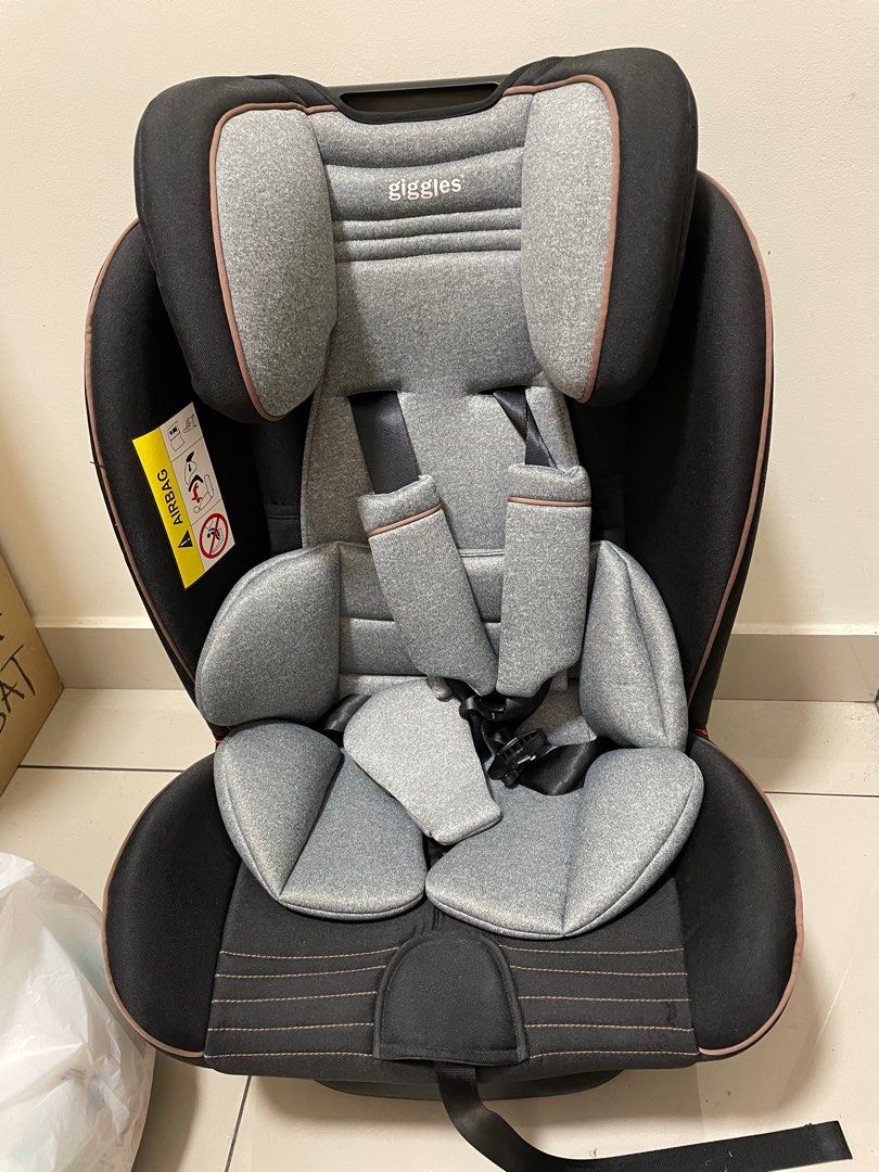 Giggles convertible deals car seat