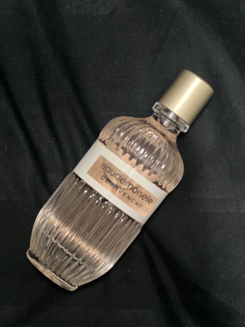 Givenchy store parfum eaudemoiselle