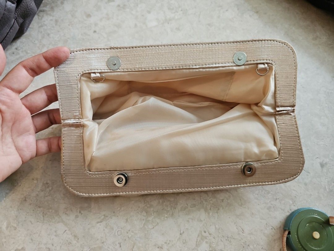 Gold evening purse discount