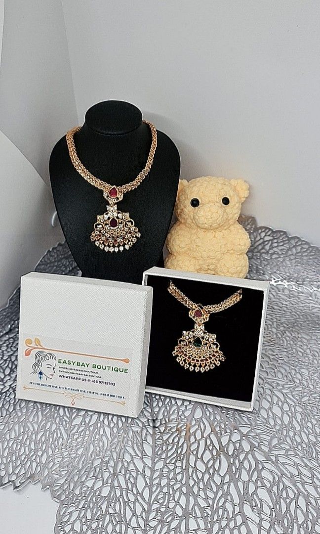 Gold boutique jewellery discount