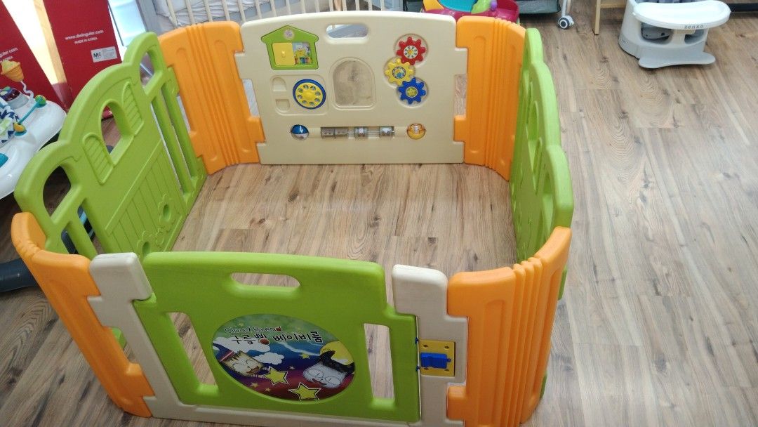 Baby Fence Haenim Play yard 4 panels cloudbread used