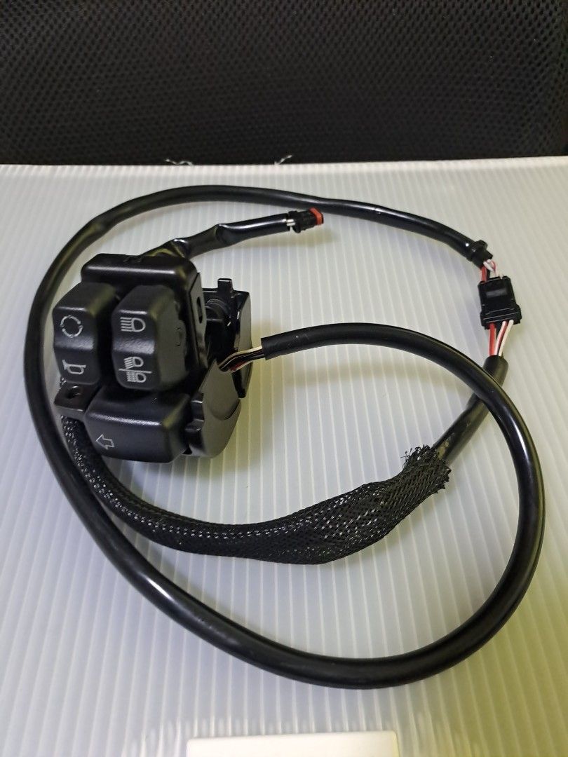 HarleyDavidson left hand control module, Motorcycles, Motorcycle