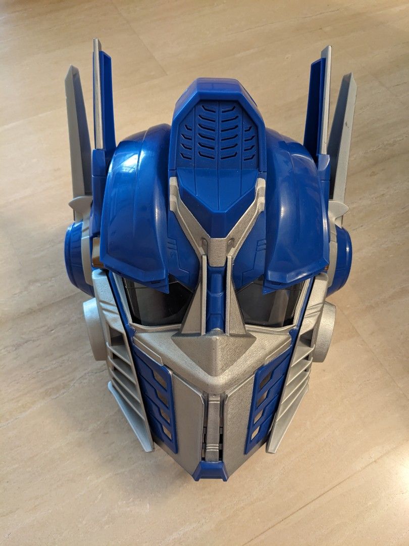 Hasbro Transformer OPTIMUS PRIME Talking Voice Changing Helmet Mask