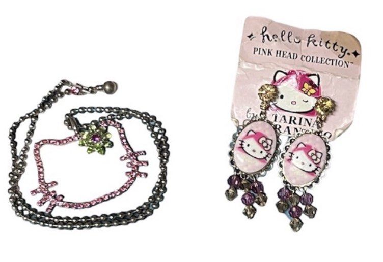 Hello kitty on sale necklace set