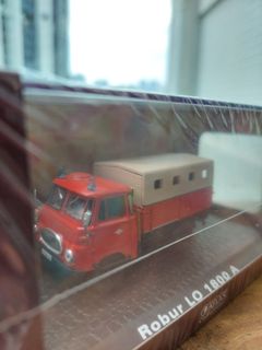 （分類：）位於 。 由 diecastresin118 提交（商品編號 1257705700，圖片 1）。簡介： 。