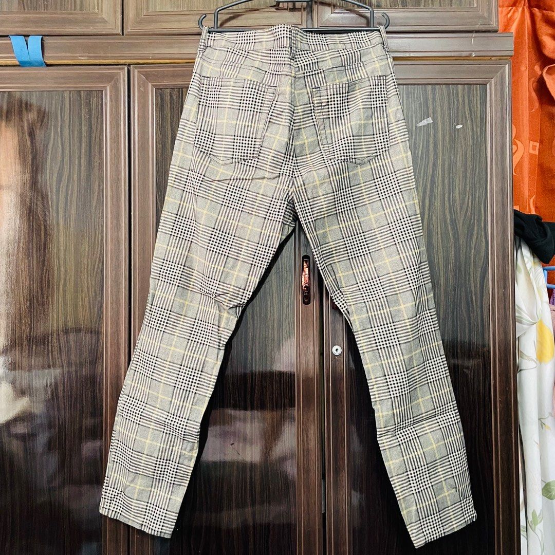 H M Checkered Pants Men s Fashion Bottoms Chinos on Carousell