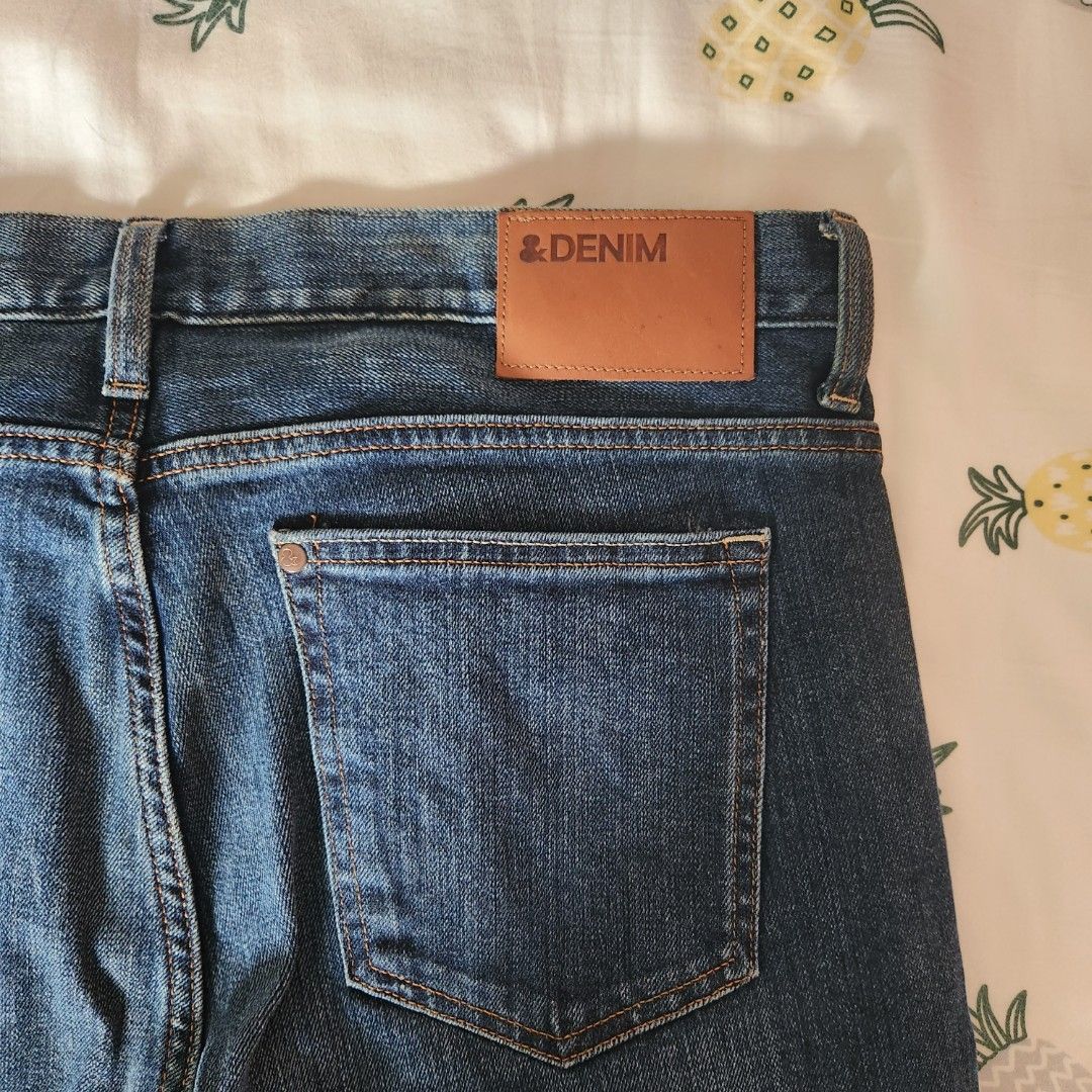 H M Denim Jeans in Dark Blue W 33 L 32
