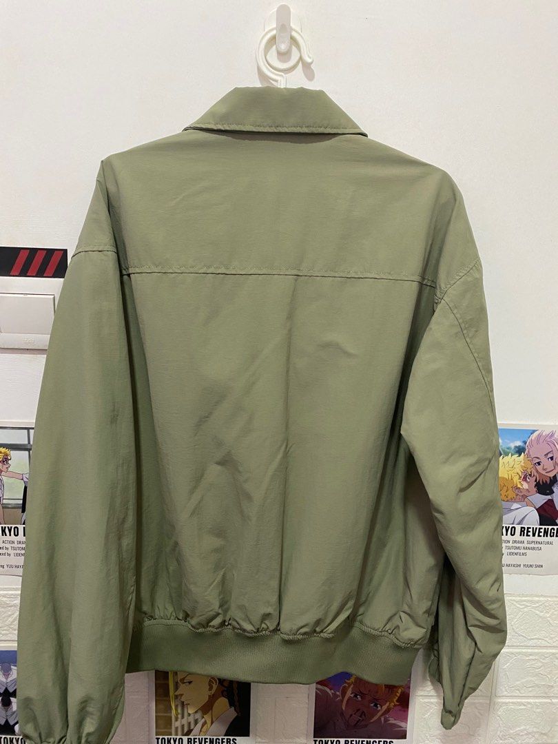 H M technical Olive Green jacket Men s Fashion Coats Jackets