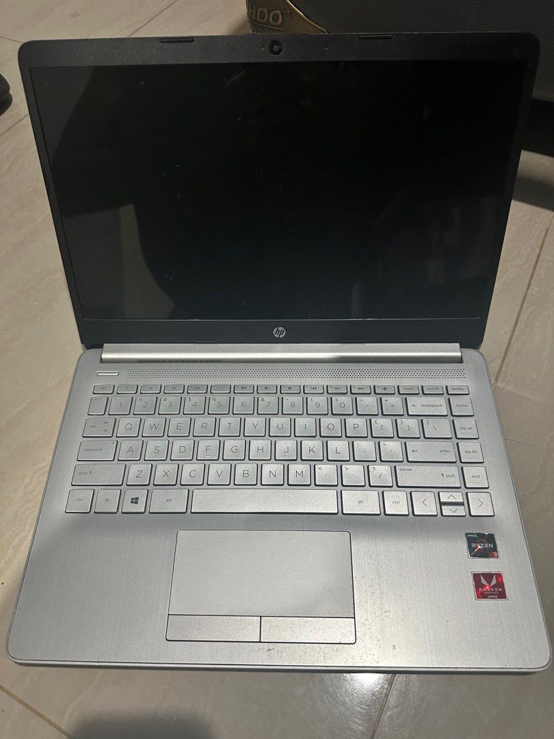 Amd ryzen 3 3300u with radeon vega mobile gfx outlet