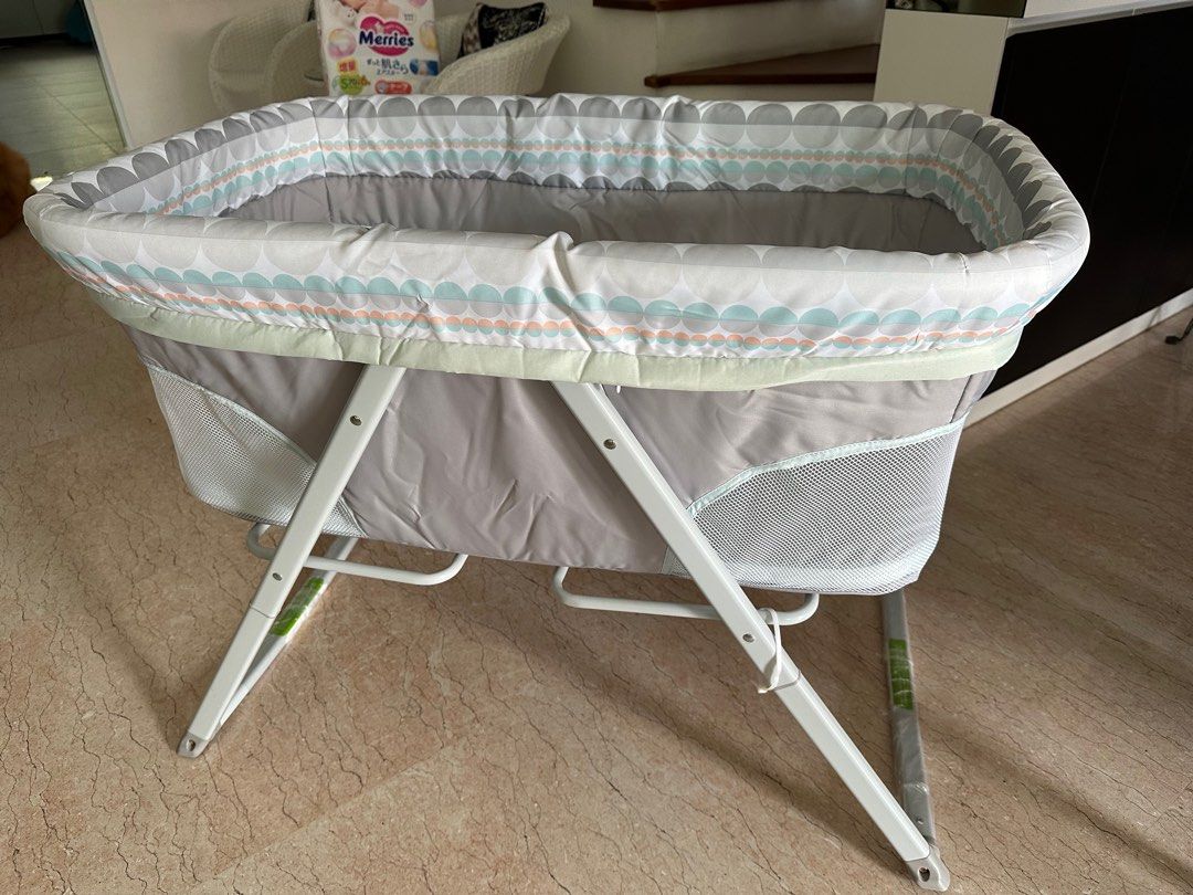 Ingenuity foldaway clearance rocking bassinet target